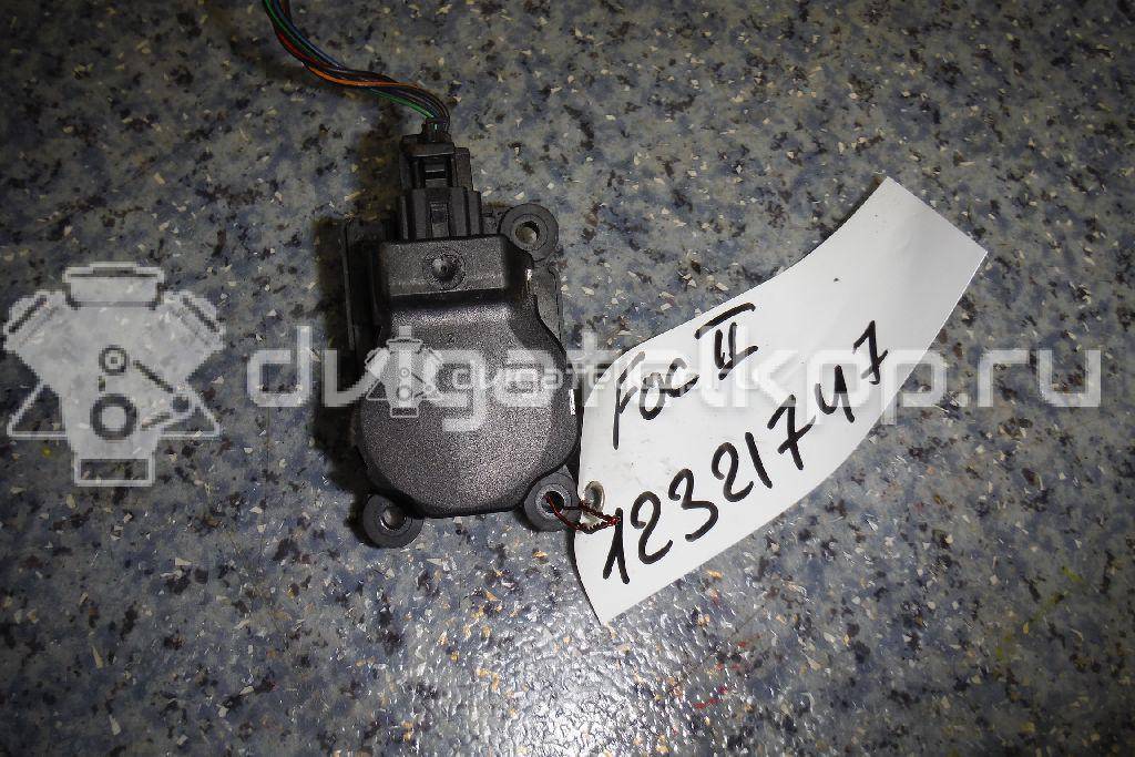 Фото Моторчик заслонки отопителя  3m5h19e616ab для Ford Focus / Tourneo / C-Max / Galaxy / Kuga {forloop.counter}}