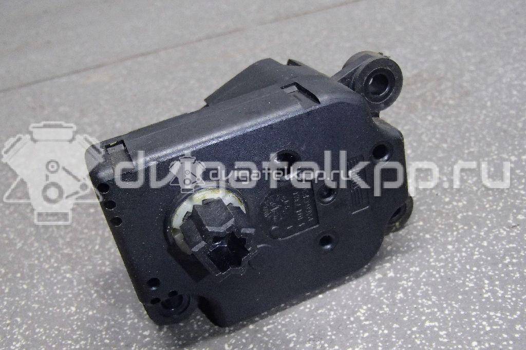 Фото Моторчик заслонки отопителя  3m5h19e616ab для Ford Focus / Tourneo / C-Max / Galaxy / Kuga {forloop.counter}}