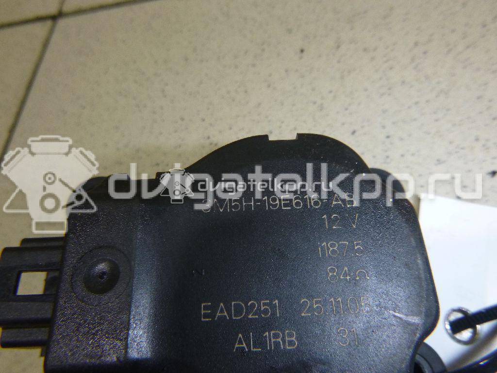 Фото Моторчик заслонки отопителя  3m5h19e616ab для Ford Focus / Tourneo / C-Max / Galaxy / Kuga {forloop.counter}}