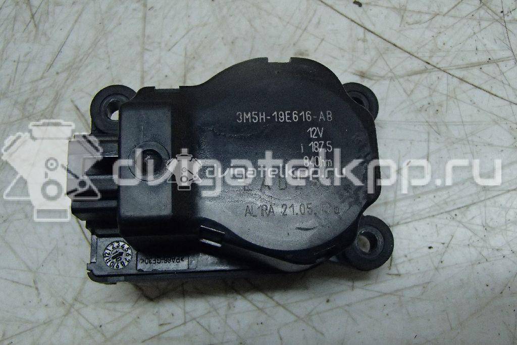 Фото Моторчик заслонки отопителя  3m5h19e616ab для Ford Focus / Tourneo / C-Max / Galaxy / Kuga {forloop.counter}}