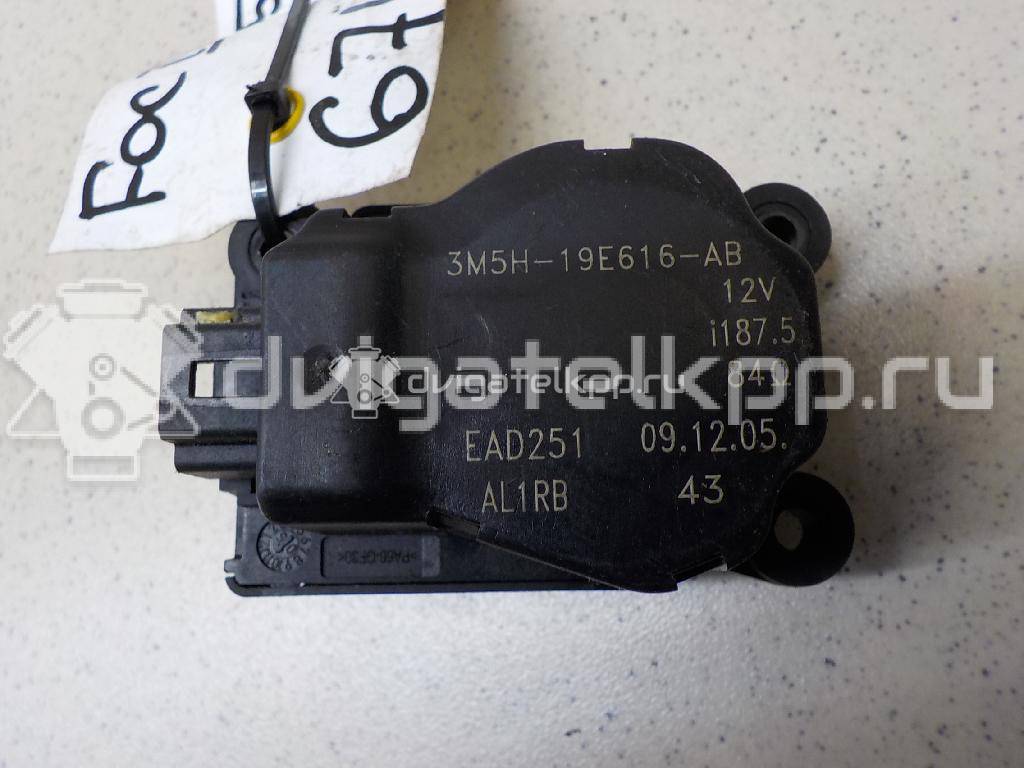 Фото Моторчик заслонки отопителя  3m5h19e616ab для Ford Focus / Tourneo / C-Max / Galaxy / Kuga {forloop.counter}}