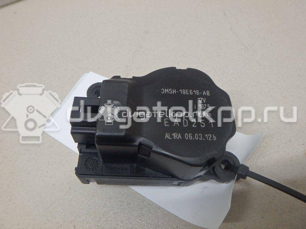 Фото Моторчик заслонки отопителя  3m5h19e616ab для Ford Focus / Tourneo / C-Max / Galaxy / Kuga {forloop.counter}}