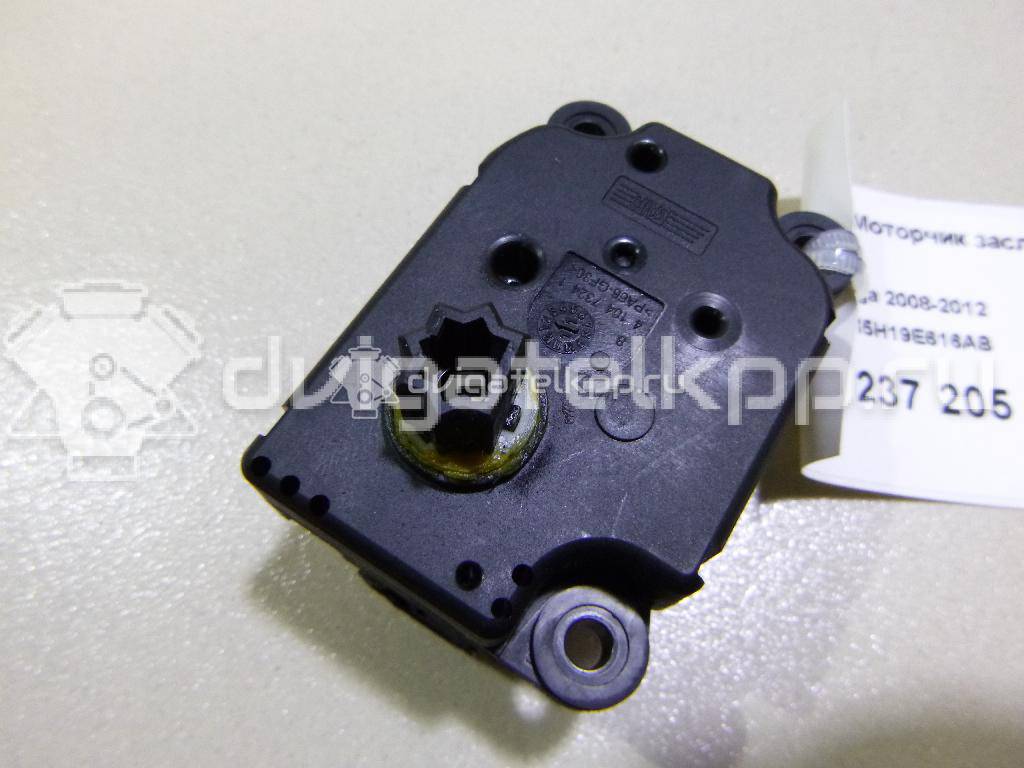 Фото Моторчик заслонки отопителя  3m5h19e616ab для Ford Focus / Tourneo / C-Max / Galaxy / Kuga {forloop.counter}}