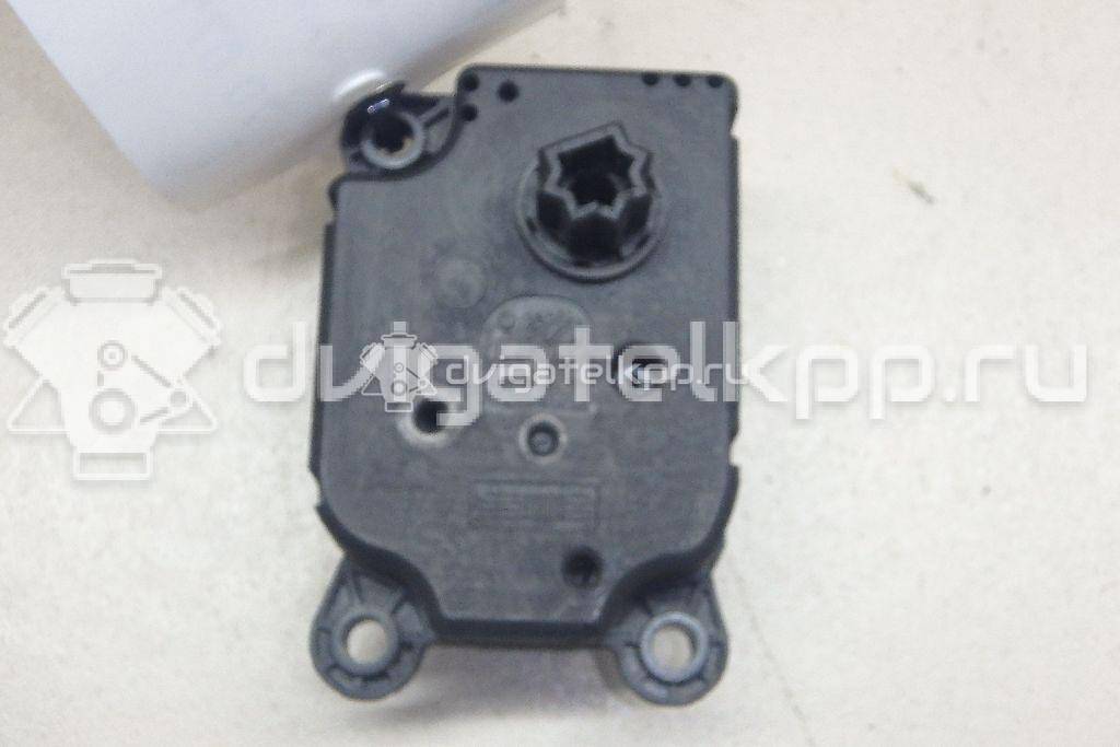 Фото Моторчик заслонки отопителя  av6n19e616aa для Ford Focus / Tourneo / C-Max / Galaxy / Kuga {forloop.counter}}