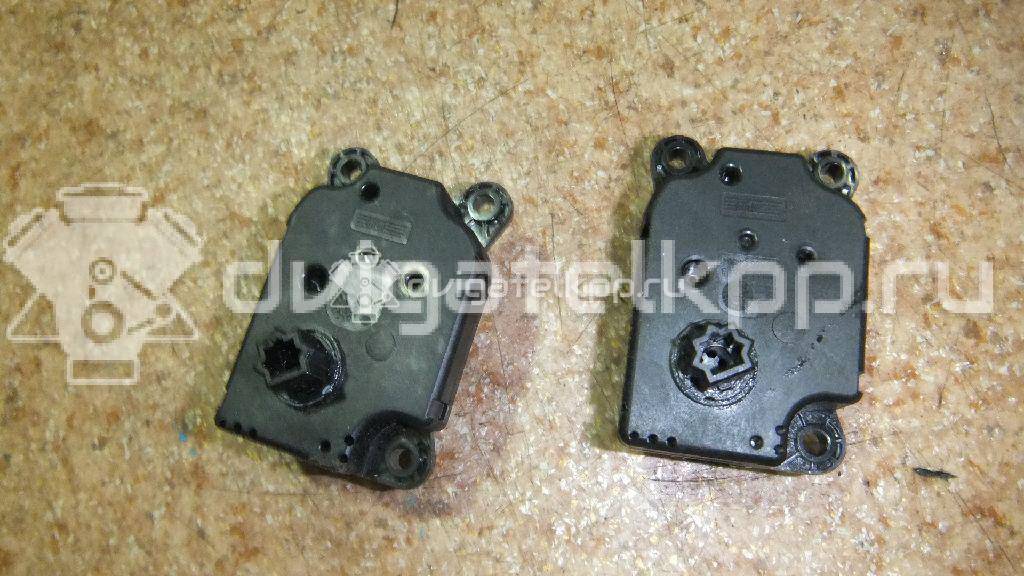 Фото Моторчик заслонки отопителя  av6n19e616aa для Ford Focus / Tourneo / C-Max / Galaxy / Kuga {forloop.counter}}