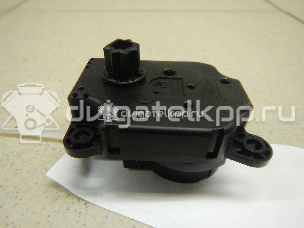 Фото Моторчик заслонки отопителя  AV6N19E616AA для Ford Focus / Tourneo / C-Max / Galaxy / Kuga {forloop.counter}}