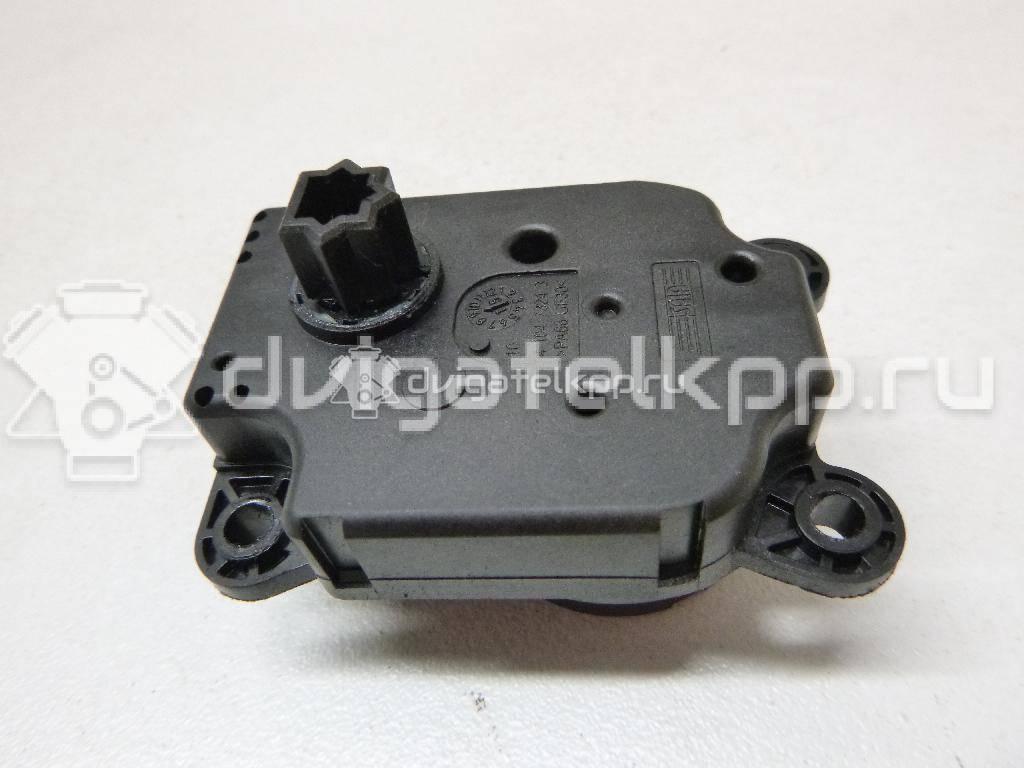 Фото Моторчик заслонки отопителя  AV6N19E616AA для Ford Focus / Tourneo / C-Max / Galaxy / Kuga {forloop.counter}}