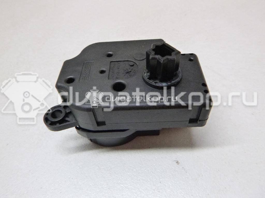Фото Моторчик заслонки отопителя  AV6N19E616AA для Ford Focus / Tourneo / C-Max / Galaxy / Kuga {forloop.counter}}
