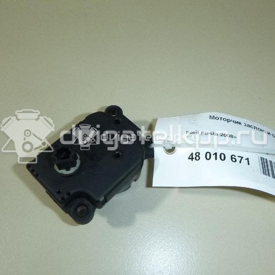 Фото Моторчик заслонки отопителя  1786200 для Ford Focus / Tourneo / C-Max / Galaxy / Kuga