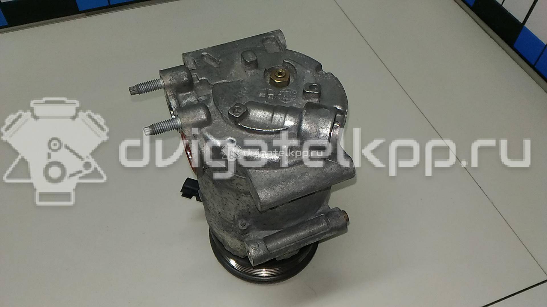 Фото Компрессор системы кондиционирования  AV6119D629CA для Ford Focus / C-Max / Galaxy / Grand / S-Max {forloop.counter}}