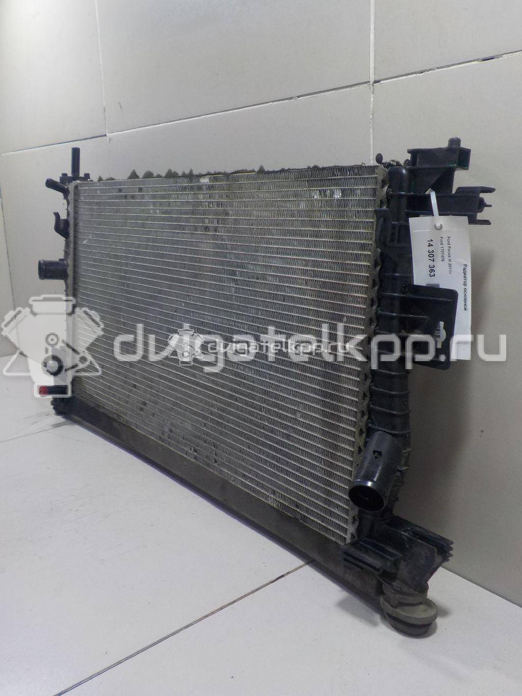Фото Радиатор основной  1727475 для Ford Focus / C-Max / Grand {forloop.counter}}