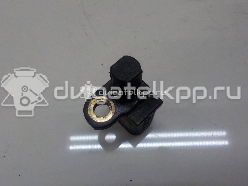 Фото Датчик ABS задний  1695086 для Ford Fiesta / Focus / Tourneo / C-Max / Galaxy {forloop.counter}}