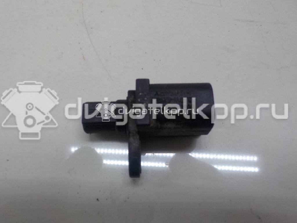 Фото Датчик ABS задний  1695086 для Ford Fiesta / Focus / Tourneo / C-Max / Galaxy {forloop.counter}}