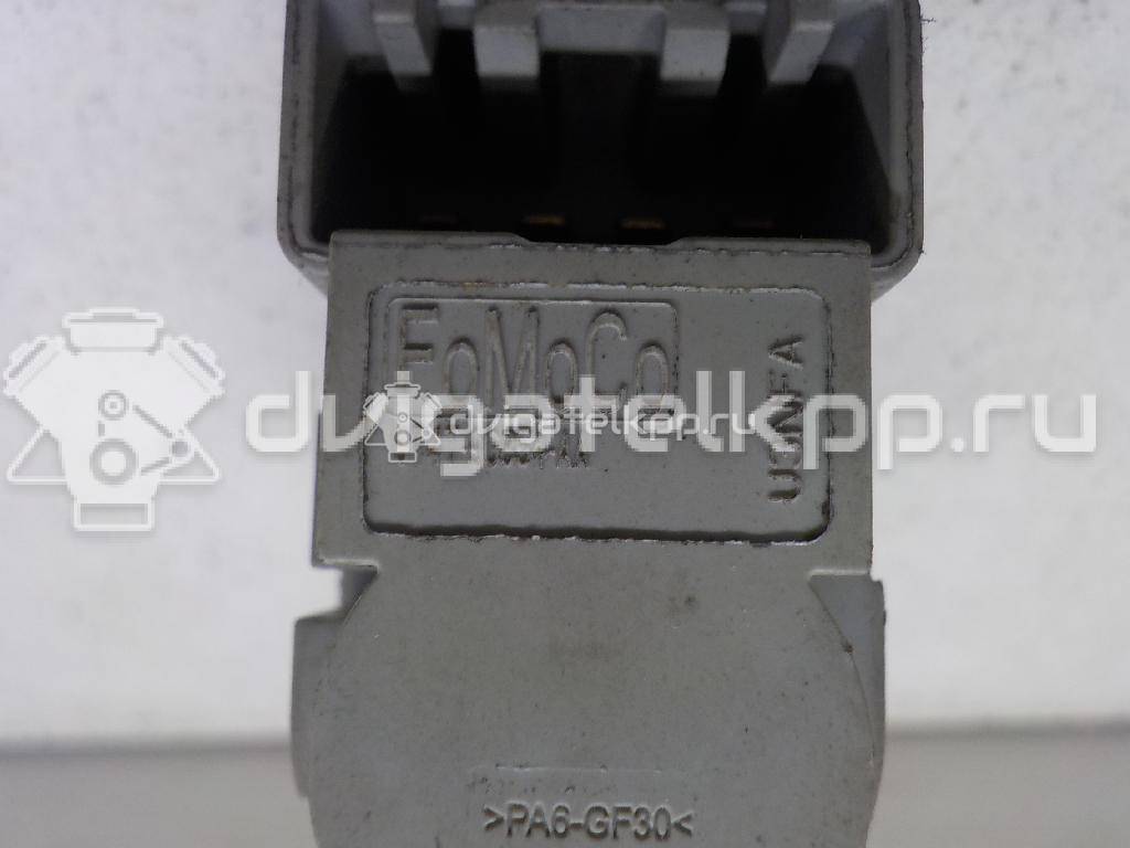 Фото Датчик включения стопсигнала  4838697 для Ford Fiesta / Focus / Tourneo / C-Max / Ka {forloop.counter}}