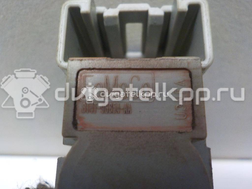 Фото Датчик включения стопсигнала  8T4T9G854AA для Ford Focus / Tourneo / C-Max / Ka / Galaxy {forloop.counter}}