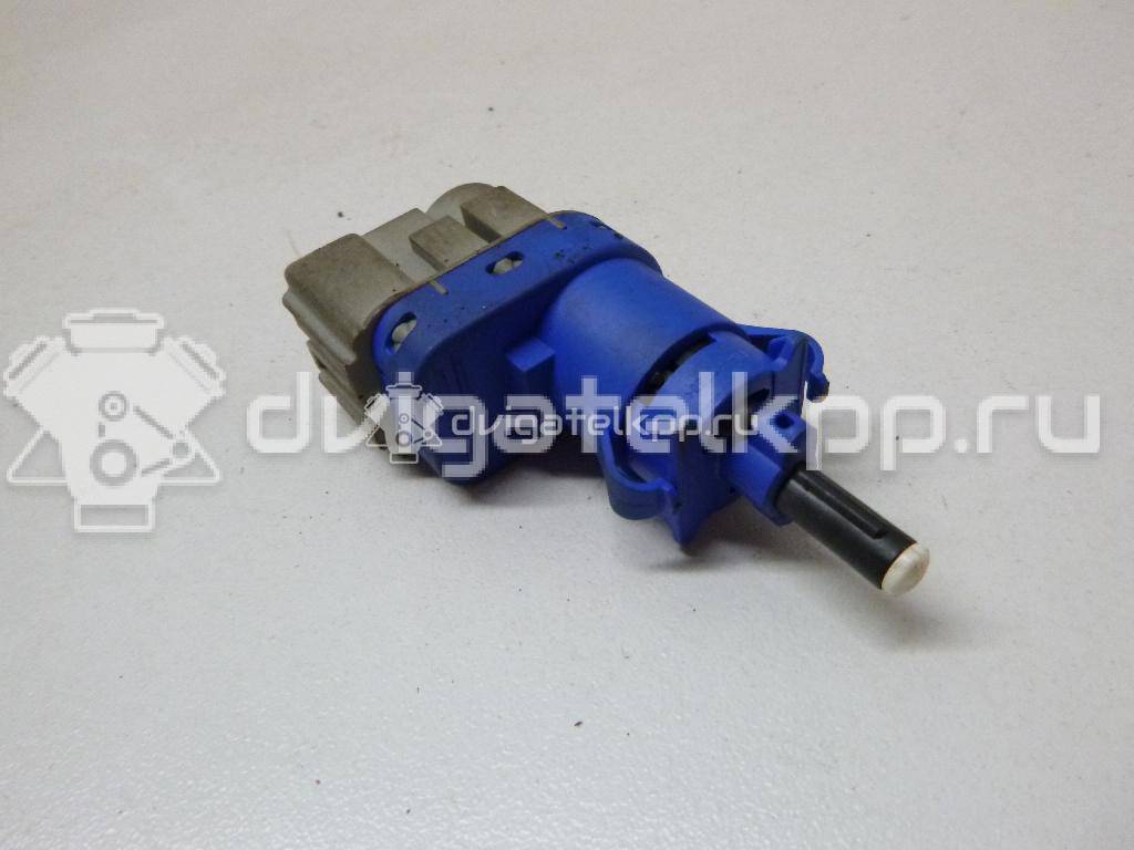 Фото Датчик включения стопсигнала  8T4T9G854AA для Ford Focus / Tourneo / C-Max / Ka / Galaxy {forloop.counter}}