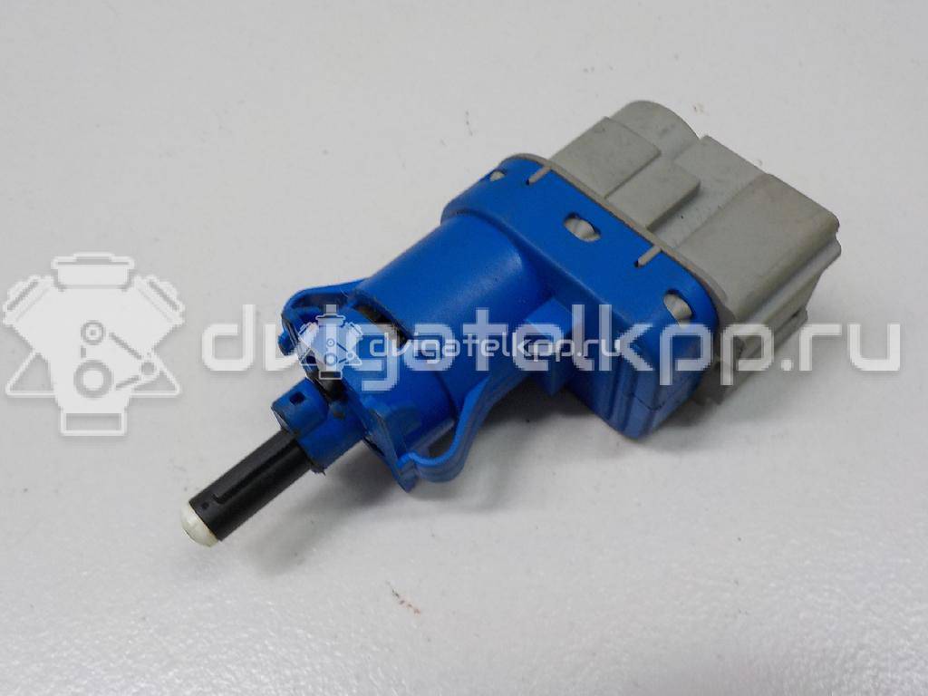 Фото Датчик включения стопсигнала  8T4T9G854AA для Ford Focus / Tourneo / C-Max / Ka / Galaxy {forloop.counter}}