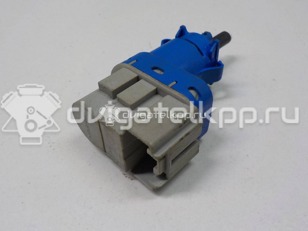 Фото Датчик включения стопсигнала  8T4T9G854AA для Ford Focus / Tourneo / C-Max / Ka / Galaxy {forloop.counter}}