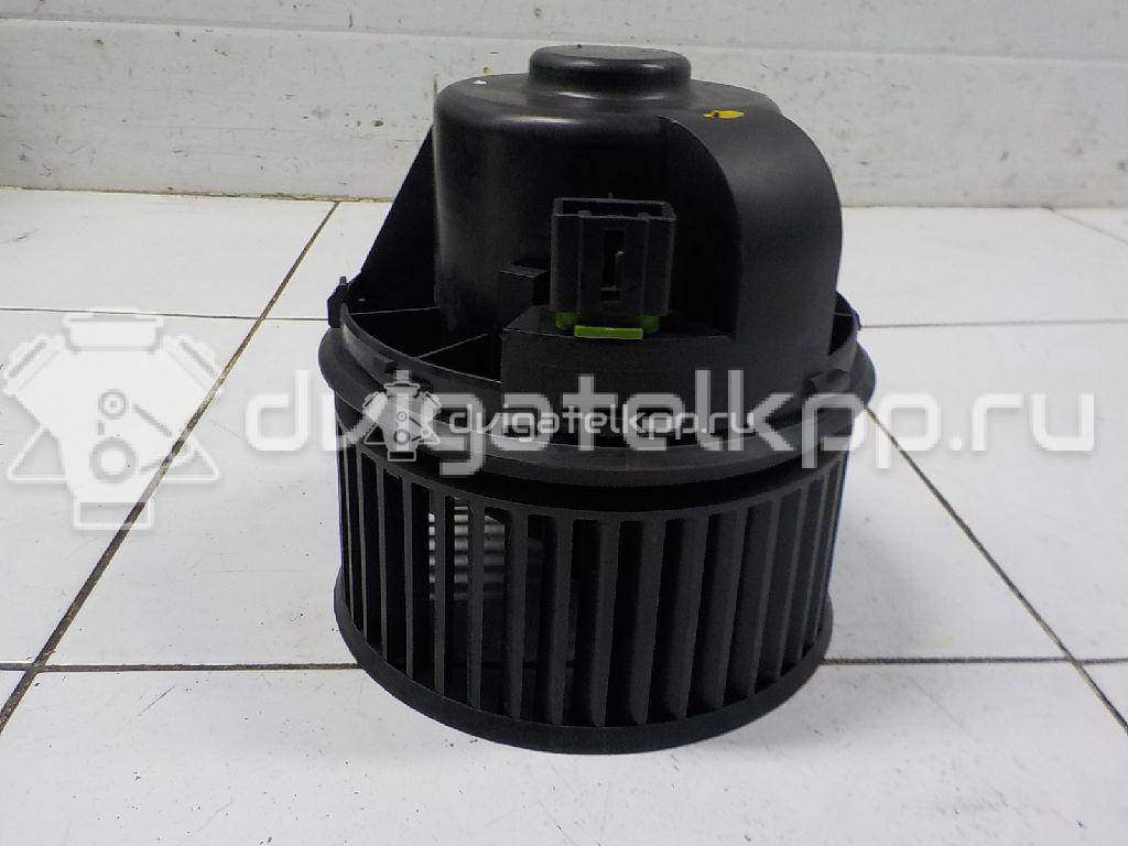 Фото Моторчик отопителя  av6n18456aa для Ford Focus / Tourneo / C-Max / Grand / Kuga {forloop.counter}}