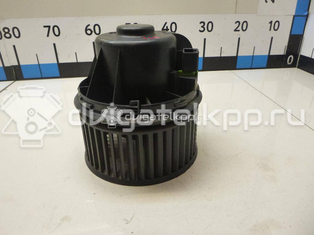 Фото Моторчик отопителя  av6n18456aa для Ford Focus / Tourneo / C-Max / Grand / Kuga {forloop.counter}}