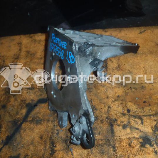 Фото Кронштейн ТНВД для двигателя WJX (DW8B) для Citroen C15 60 л.с 8V 1.9 л Дизельное топливо 192640