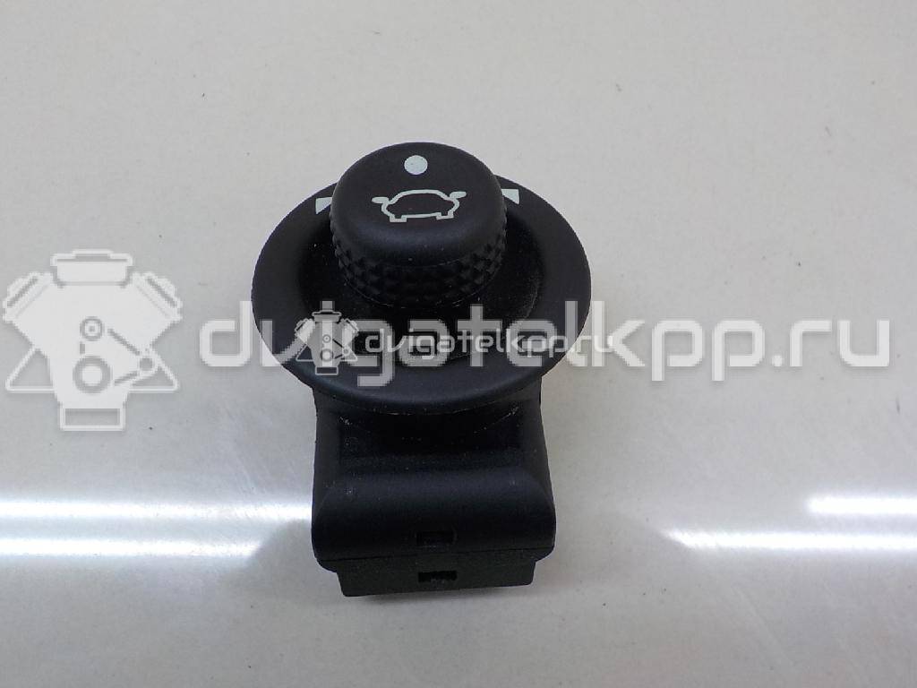 Фото Переключатель регулировки зеркала  4495427 для Ford Fiesta / Focus / Tourneo / Scorpio / Ka {forloop.counter}}