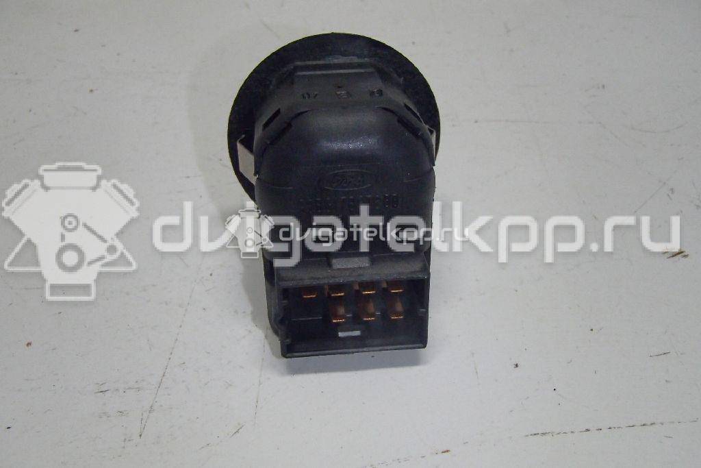 Фото Переключатель регулировки зеркала  4495427 для Ford Fiesta / Focus / Tourneo / Scorpio / Ka {forloop.counter}}