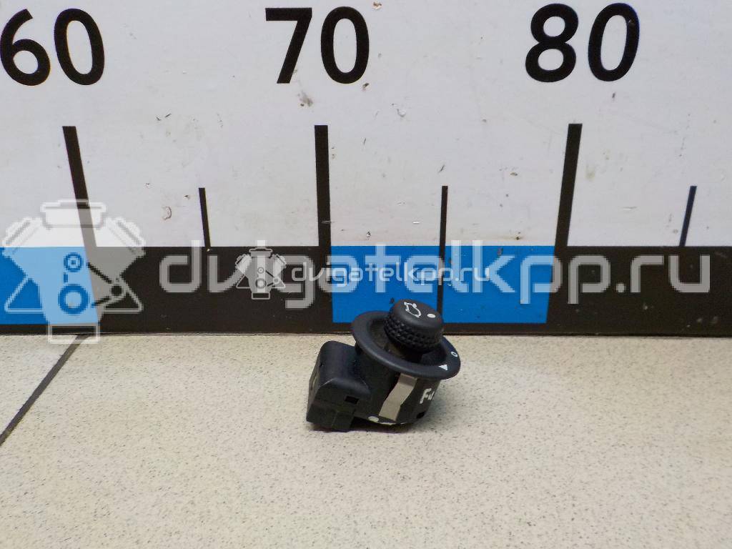 Фото Переключатель регулировки зеркала  4495427 для Ford Fiesta / Focus / Tourneo / Scorpio / Ka {forloop.counter}}