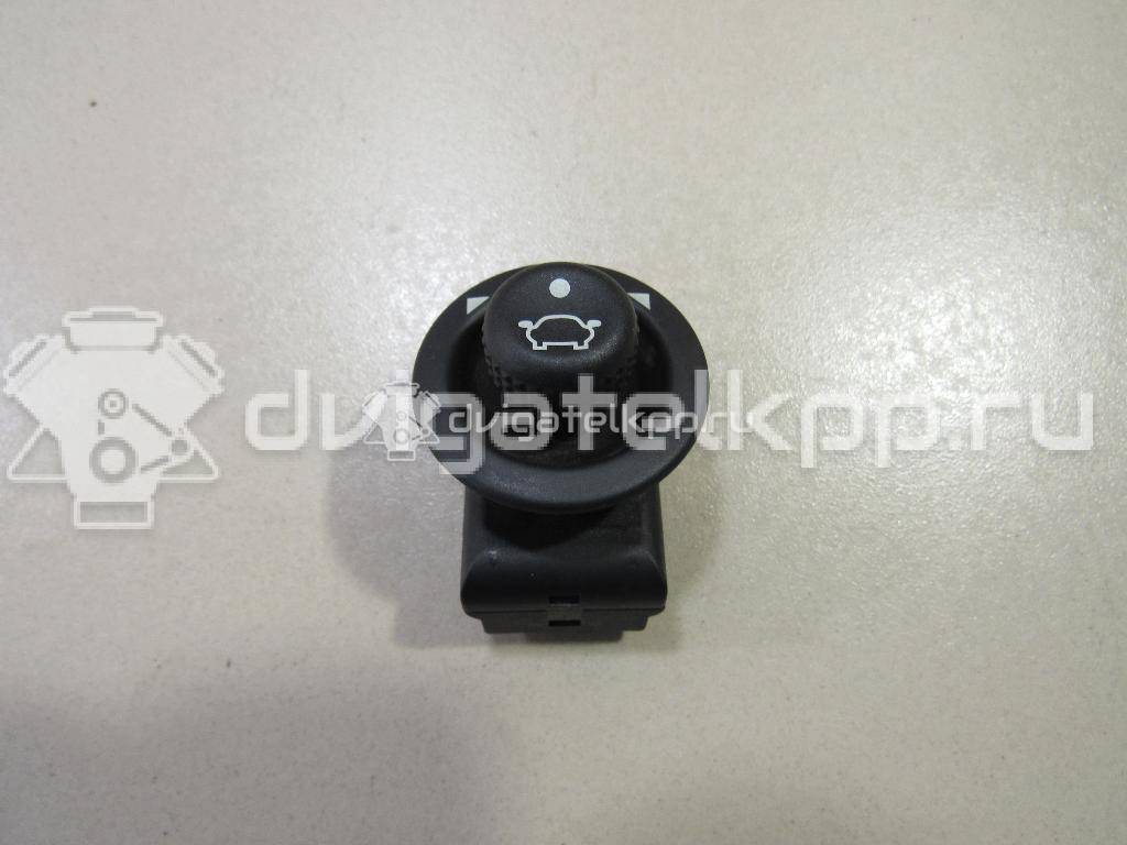 Фото Переключатель регулировки зеркала  4495427 для Ford Fiesta / Focus / Tourneo / Scorpio / Ka {forloop.counter}}