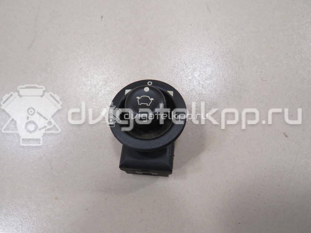 Фото Переключатель регулировки зеркала  4495427 для Ford Fiesta / Focus / Tourneo / Scorpio / Ka {forloop.counter}}