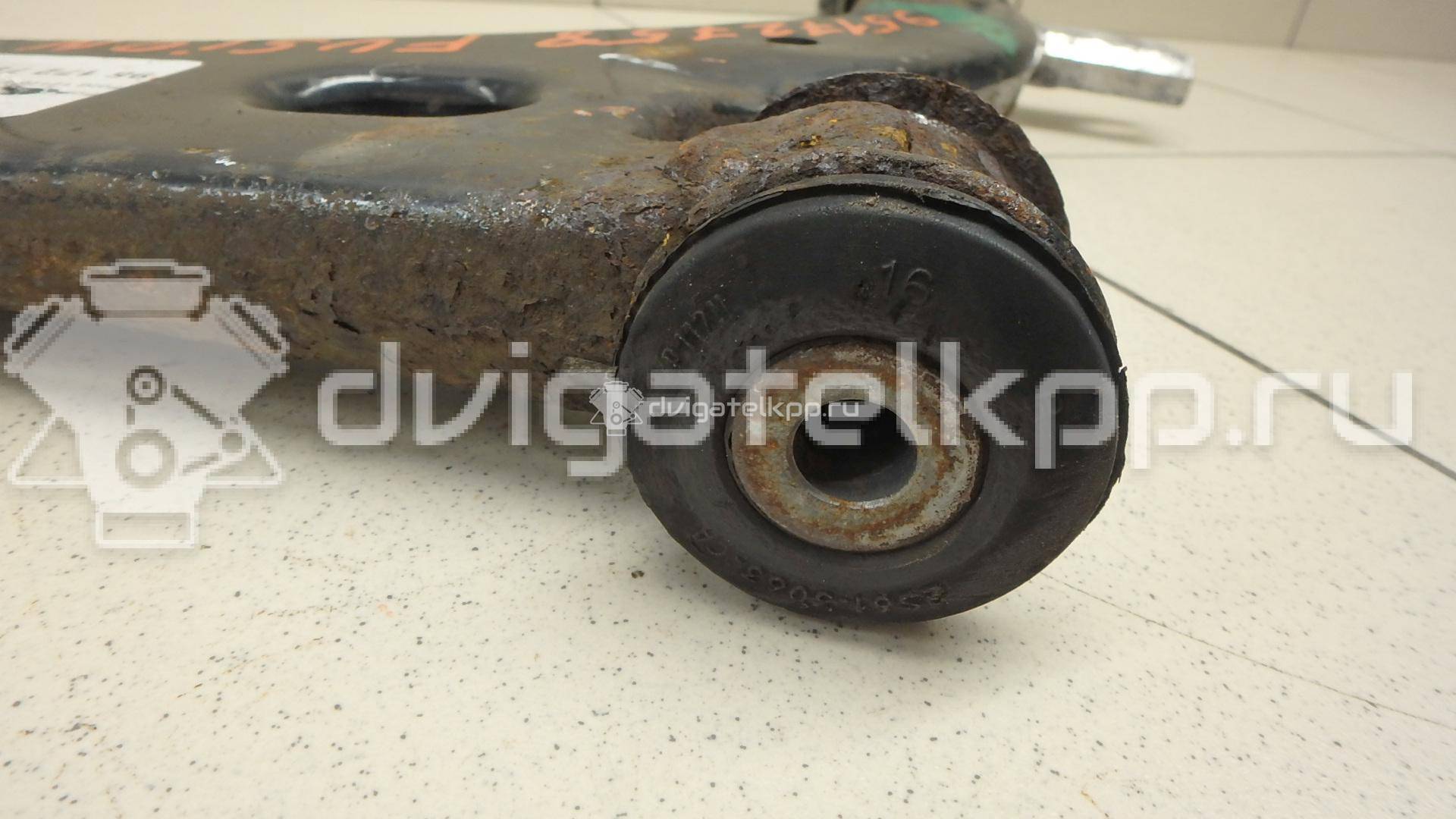 Фото Рычаг передний правый  1212807 для Ford Fiesta / Focus / Ka / Street Ka Rl2 / Fusion Ju {forloop.counter}}