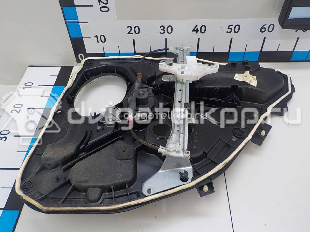 Фото Стеклоподъемник механ. задний левый  1528043 для Ford Fiesta {forloop.counter}}