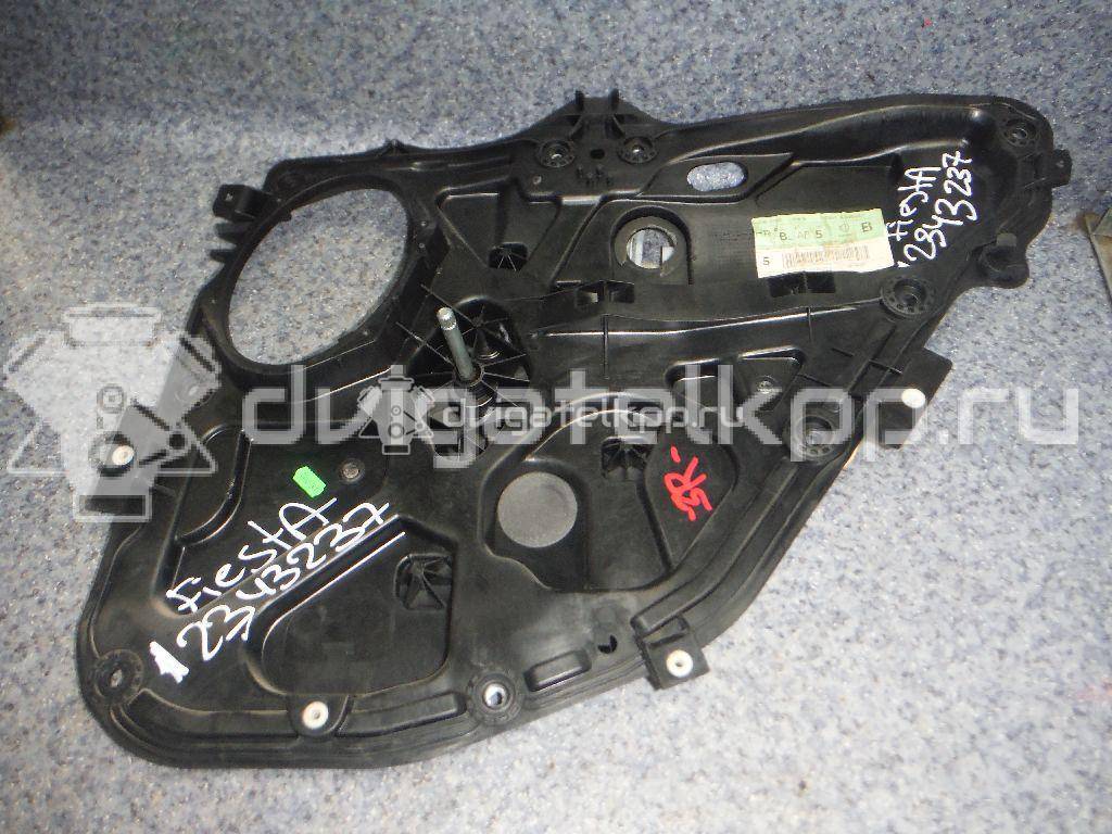 Фото Стеклоподъемник механ. задний правый  1528042 для Ford Fiesta {forloop.counter}}