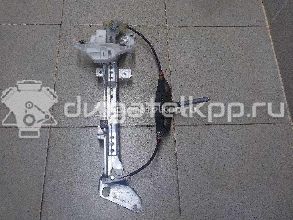 Фото Стеклоподъемник механ. задний правый  1528042 для Ford Fiesta {forloop.counter}}
