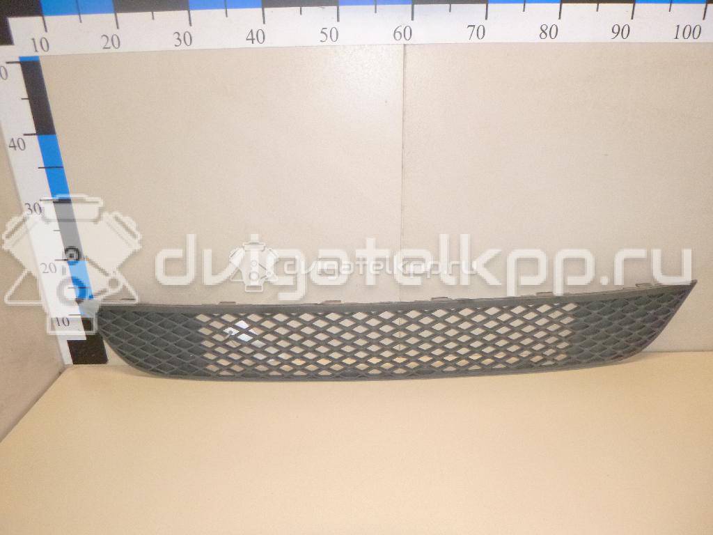 Фото Решетка в бампер центральная  1424462 для Ford Fiesta {forloop.counter}}