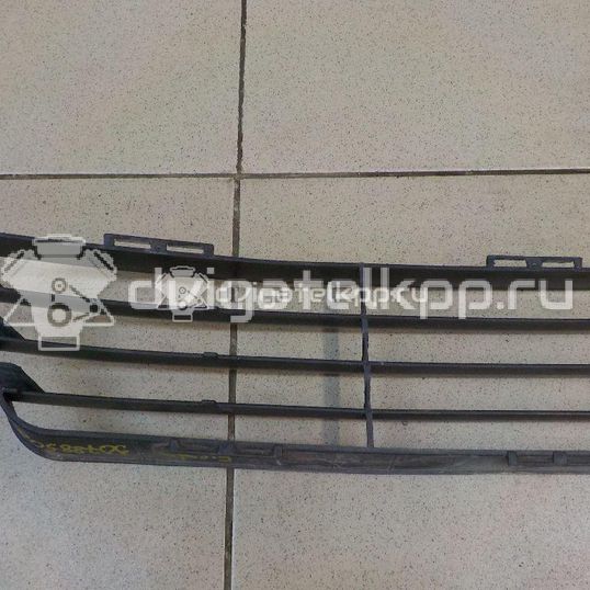 Фото Решетка в бампер центральная  1144546 для Ford Fiesta