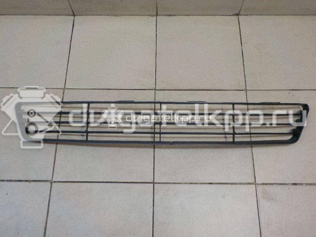 Фото Решетка в бампер центральная  1144546 для Ford Fiesta {forloop.counter}}
