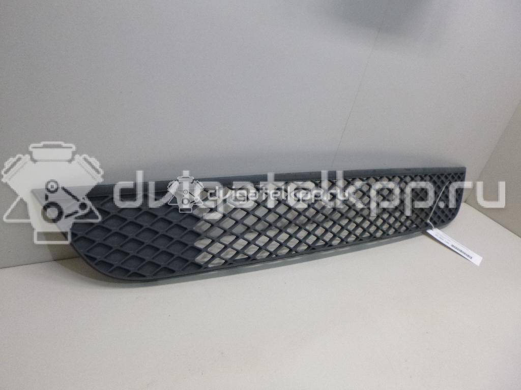 Фото Решетка в бампер центральная  1424462 для Ford Fiesta {forloop.counter}}