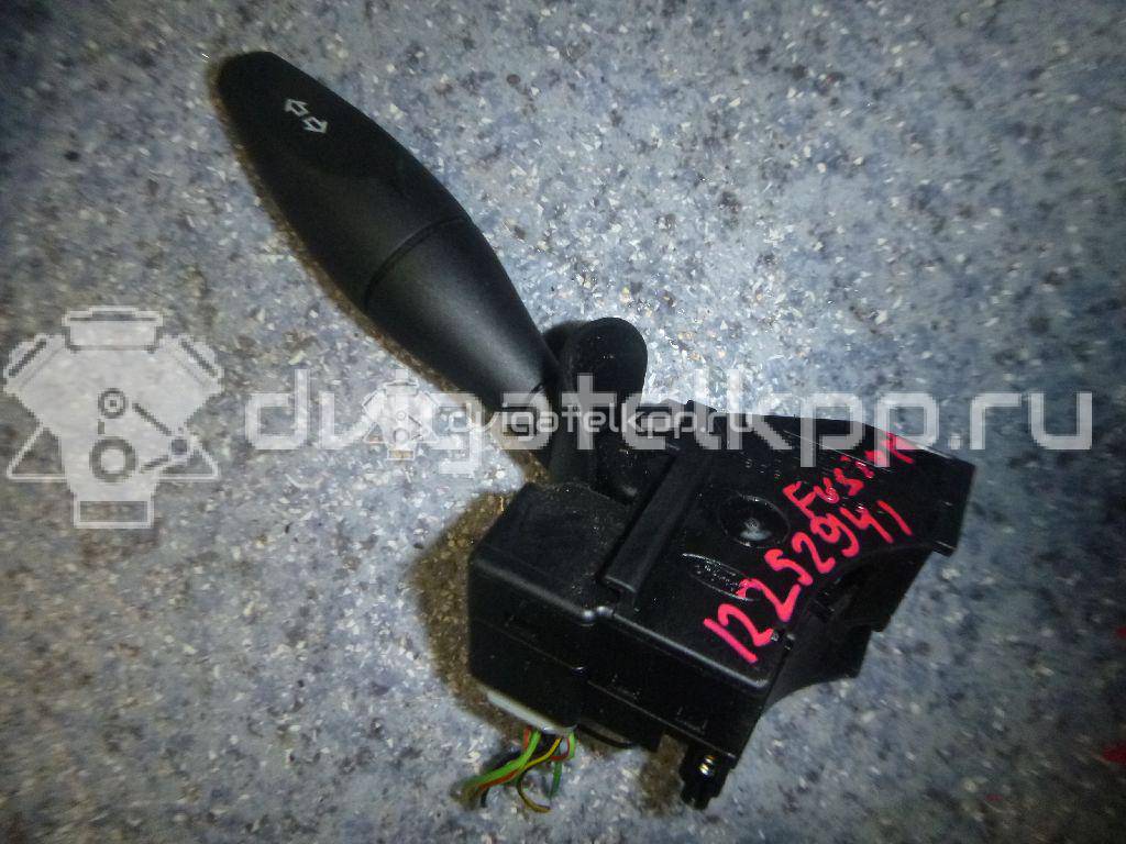 Фото Переключатель поворотов подрулевой  1142542 для Ford Fiesta / Mondeo / Fusion Ju {forloop.counter}}