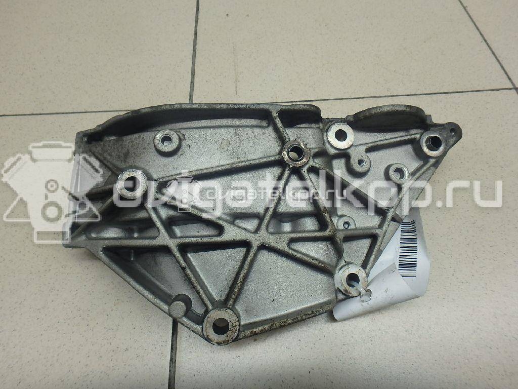 Фото Кронштейн генератора для двигателя RHF (DW10BTED4) для Citroen C4 / C5 136-140 л.с 16V 2.0 л Дизельное топливо 5706J5 {forloop.counter}}