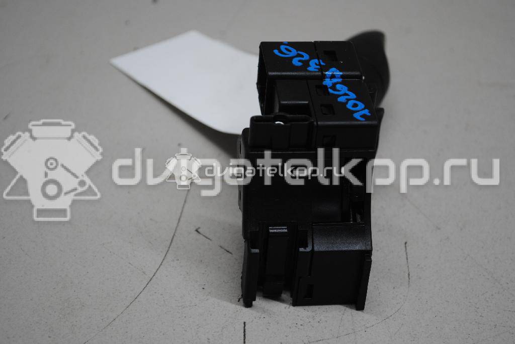 Фото Переключатель поворотов подрулевой  1379849 для Ford Fiesta {forloop.counter}}