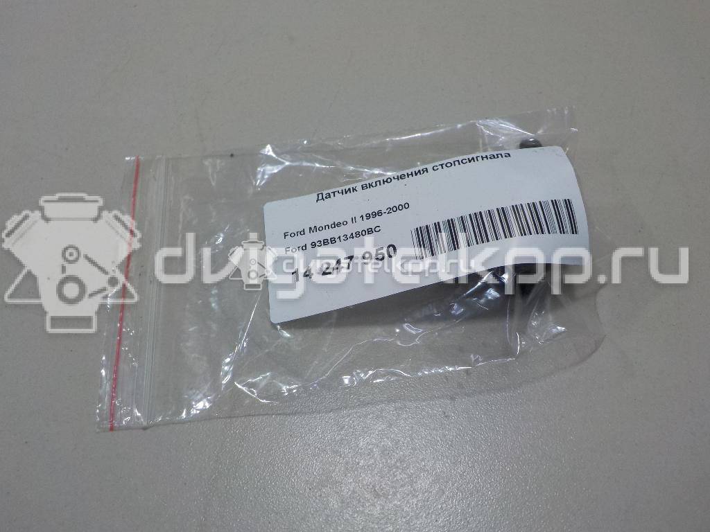Фото Датчик включения стопсигнала  93BB13480BC для Ford Fiesta / Focus / Tourneo / Cougar Ec / Fusion Ju {forloop.counter}}