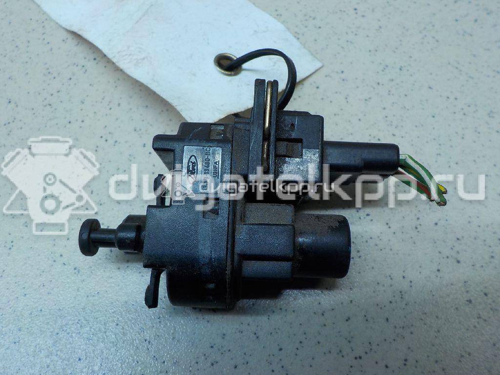 Фото Датчик включения стопсигнала  93BB13480BC для Ford Fiesta / Focus / Tourneo / Cougar Ec / Fusion Ju {forloop.counter}}