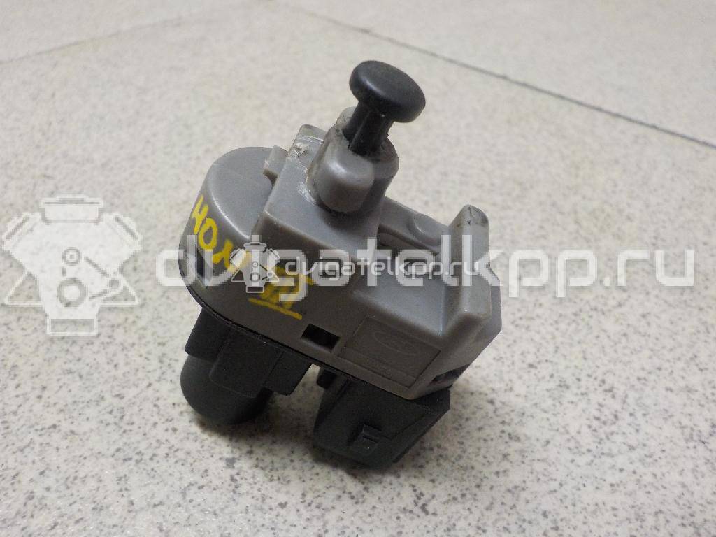 Фото Датчик включения стопсигнала  1119830 для Ford Fiesta / Focus / Tourneo / Cougar Ec / Fusion Ju {forloop.counter}}