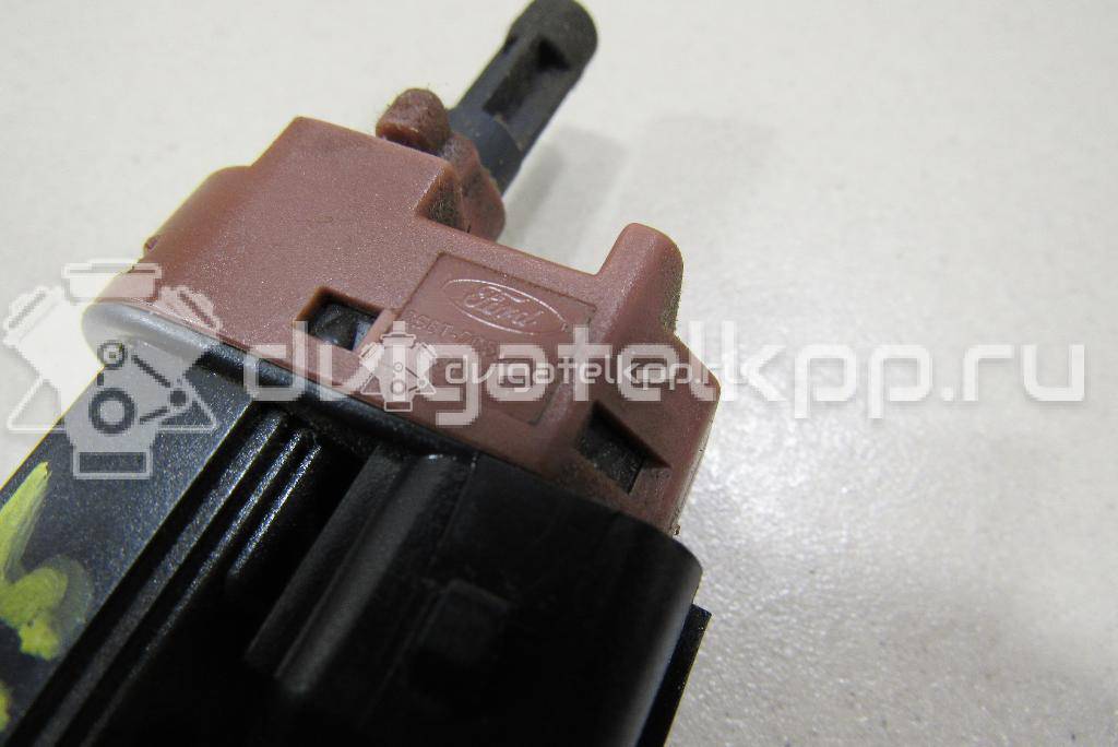 Фото Датчик педали сцепления  1143409 для Ford Fiesta / Focus / Tourneo / Galaxy / Cougar Ec {forloop.counter}}