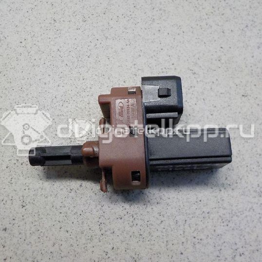 Фото Датчик педали сцепления  1143409 для Ford Fiesta / Focus / Tourneo / Galaxy / Cougar Ec