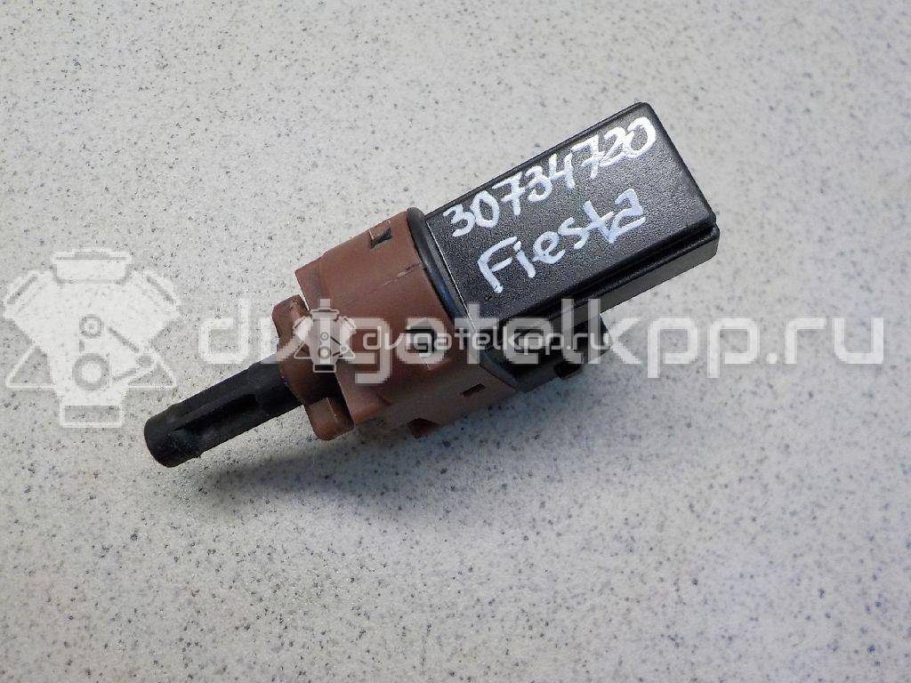 Фото Датчик педали сцепления  1143409 для Ford Fiesta / Focus / Tourneo / Galaxy / Cougar Ec {forloop.counter}}