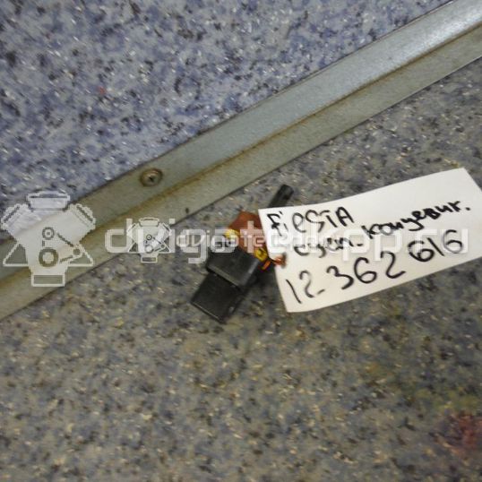 Фото Датчик педали сцепления  1143409 для Ford Fiesta / Focus / Tourneo / Galaxy / Cougar Ec