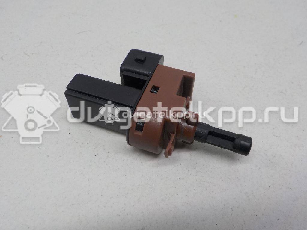 Фото Датчик педали сцепления  2S6T7C534AA для Ford Fiesta / Focus / Galaxy / Cougar Ec / Fusion Ju {forloop.counter}}