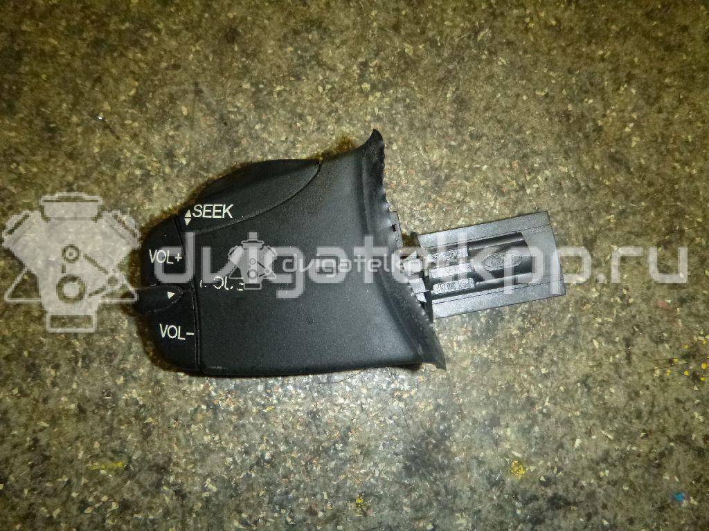 Фото Переключатель подрулевой управления магнитолой  98AB14K147AC для Ford Fiesta / Focus / Fusion Ju / Transit / Mondeo {forloop.counter}}